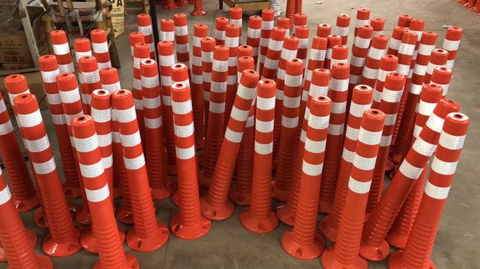 স্প্রিং পার্কিং সাইন পোস্ট সড়ক নিরাপত্তা নমনীয় পিইউ স্ক্রু থ্রেড পার্কিং লট সাইন পোস্ট 11